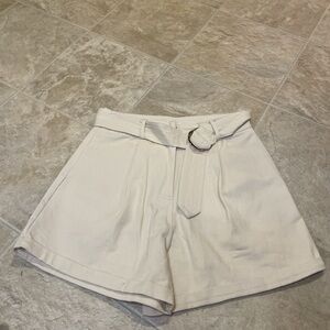 NWT Charlie Holiday Frankie Shorts Beige Cream Size 8